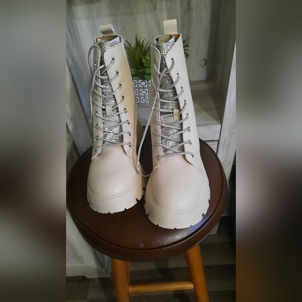 Wild Diva Rhinestone Embellished Laceup Military Lugsole Combat Boots Size 7.5